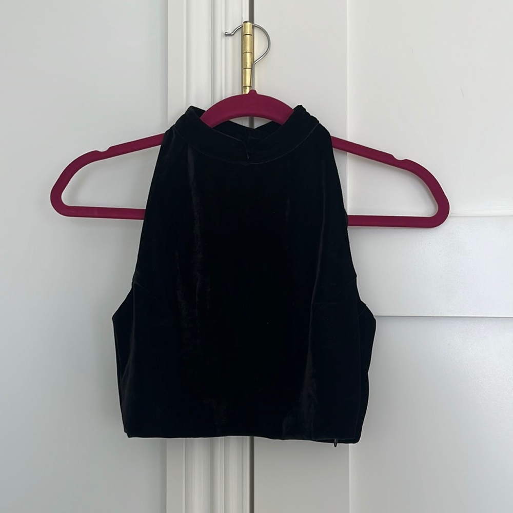 FOR LOVE & LEMONS velvet crop top; size: S; side zipper and button on back